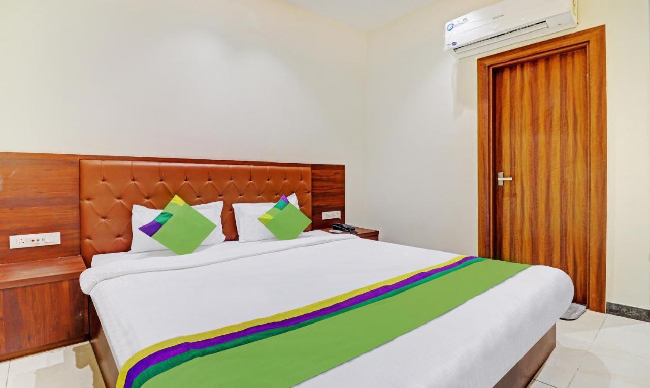 Отель Treebo Trend Gt Palace Fatehabad Road Агра Экстерьер фото